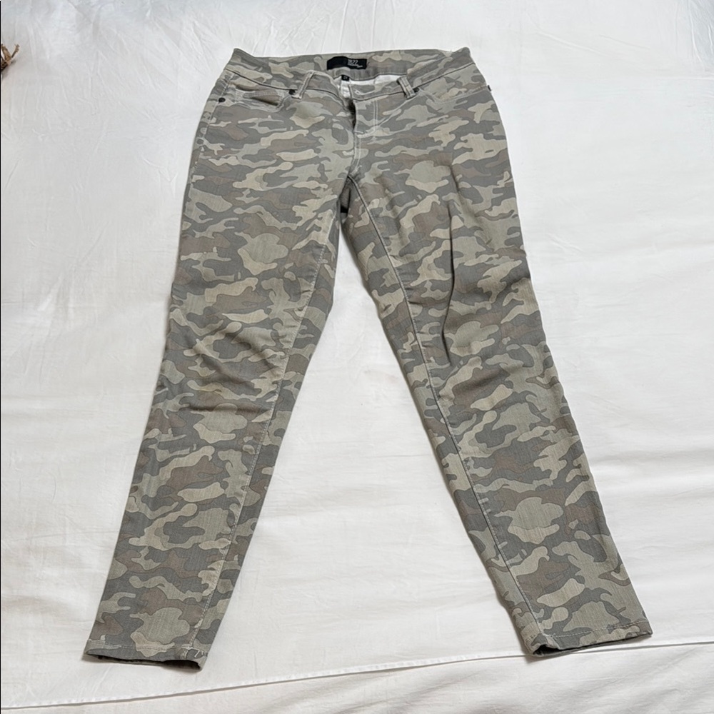 Camo Skinny Jeans